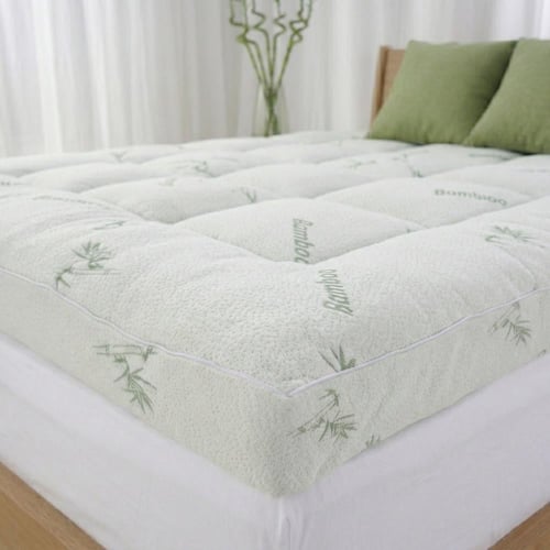 لباد سرير نفر ونص 160x200 سم تصميم أنيق