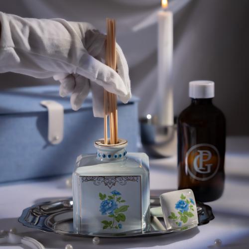 The gift of the old perfume bottle