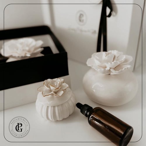 هدية صندوق عبق الوَرد D1 - أبيض