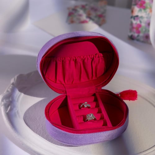 منظم مجوهرات ( الخُـزامى)