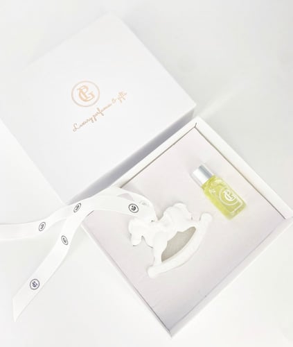 هدية فوّاحة تعليقة الحصان | B4