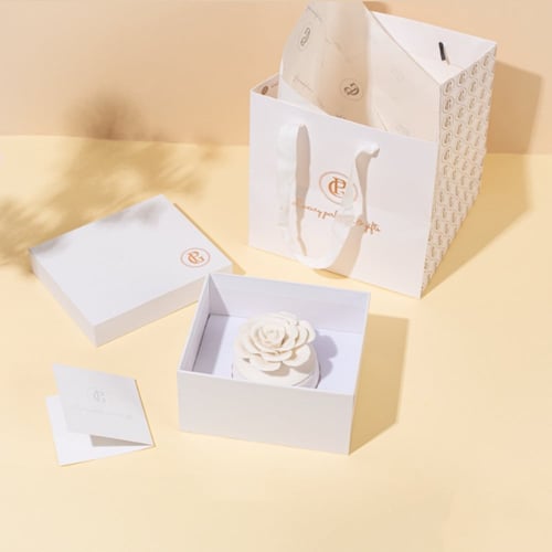 عُلبة توزيعات مميزة F1