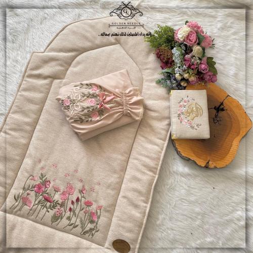 طقم صلاة بلباس موديل عادي مطرز بدون المصحف