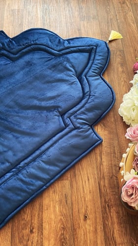 سجادة المحراب بإصدار 2024 كحلي