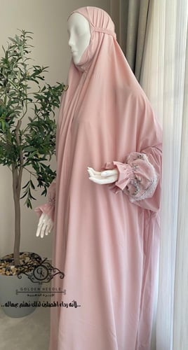 لباس صلاة عادي وردي بتصميم انيق وناعم