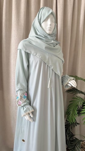 لباس صلاة بطرحة مطرز