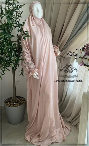 لباس صلاة عادي مطرز بدون السجادة