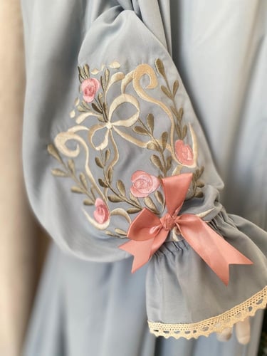 طقم صلاة بلباس موديل عادي مطرز