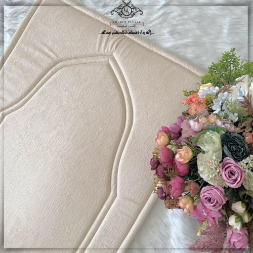 سجادة صلاة بلون سكري حجم كبير