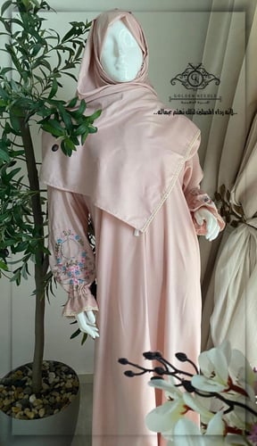 لباس صلاة بطرحة مطرز بلا سجاده