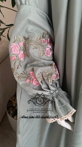 لباس صلاة بطرحة مطرز