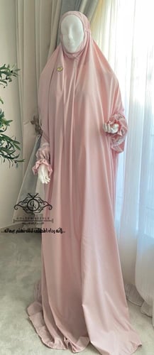 لباس صلاة عادي وردي بتصميم انيق وناعم