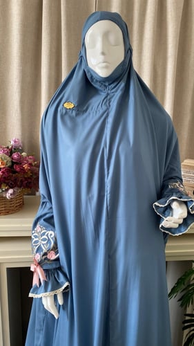 لباس صلاة عادي مطرز بمنتهى الجمال