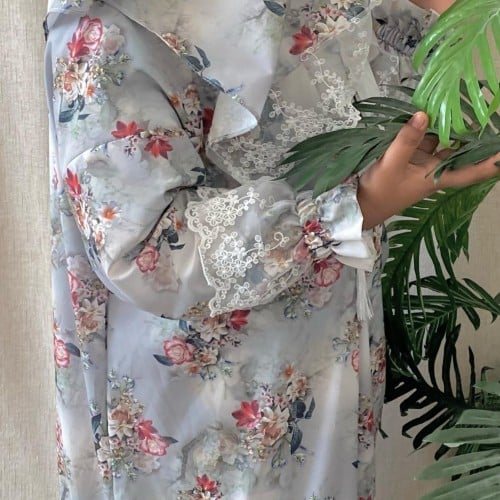 لباس بطرحة لعمر التكليف