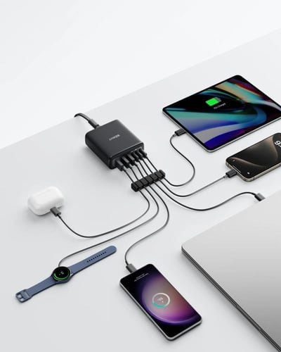 منصة شحن انكر بقوة 112 واط ثلاث منافذ يو اس بي وثل...