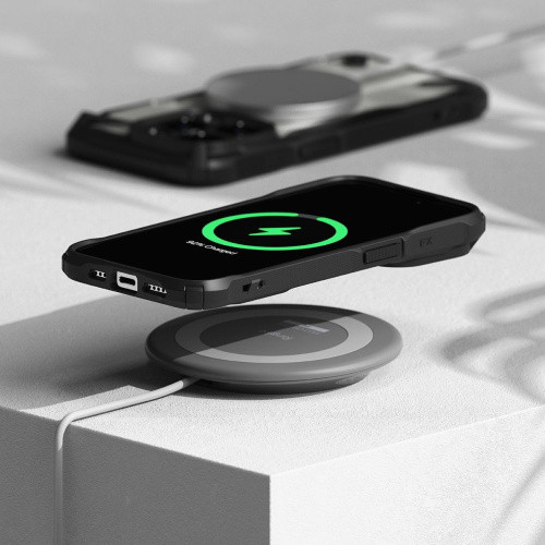 كفر رينكي فيوجن ايفون 15 برو شفاف اطراف سوداء