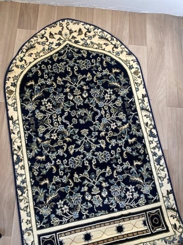 سجادة صلاة محراب الروضه فاخره كحلي