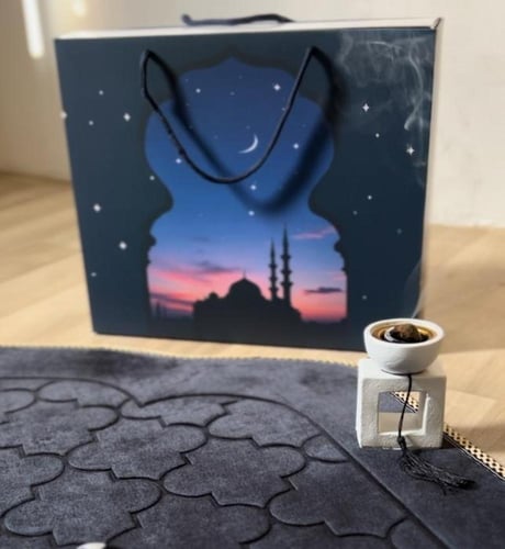 3بوكسات توزيعات رمضانيه سجاده وملحقاتها