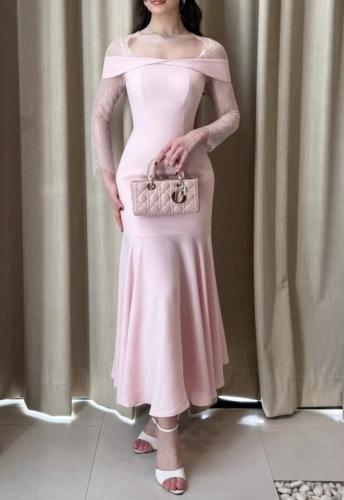 فستان "روز لافندر" ميدي بقصة حورية وأكمام