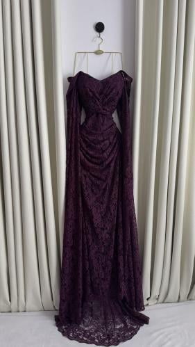 فستان سهرة دانتيل بنفسجي طويل بأكمام منسدلة لإطلال...