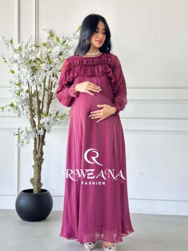فستان سهرة ماكسي أنيق بلون خمري مع لمسة فاخرة