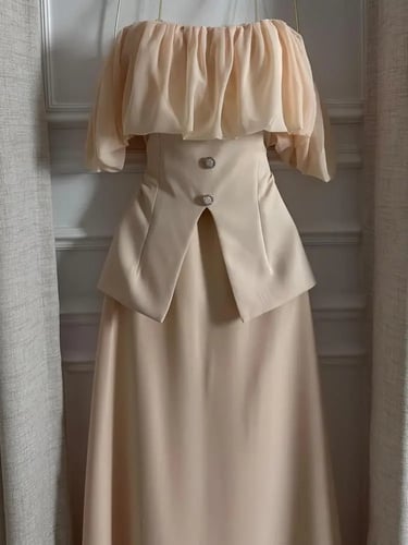 فستان ميدي “ليورا” أوف شولدر بيج