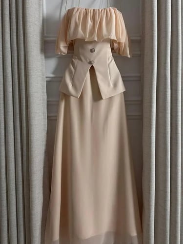 فستان ميدي “ليورا” أوف شولدر بيج