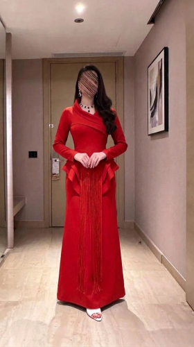 فستان يارا فستان سهرة ناعم انيق