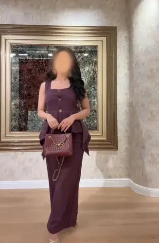 جمبسوت موف أنيق بقصة بيبلوم