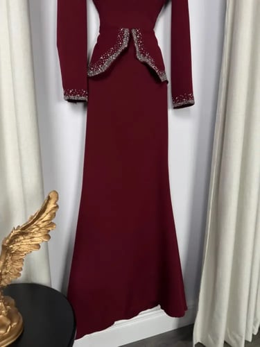 فستان "سيلينا" المخملي الملكي