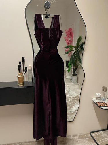 فستان بنفسجي فخم بتطريز كريستالي فاخر