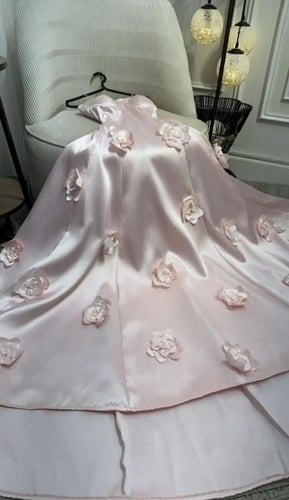 فستان سهرة وردي كورسيه بورد ثلاثي الأبعاد