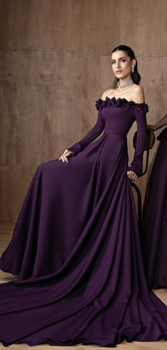 فستان سهرة بنفسجي فاخر بتصميم أوف شولدر