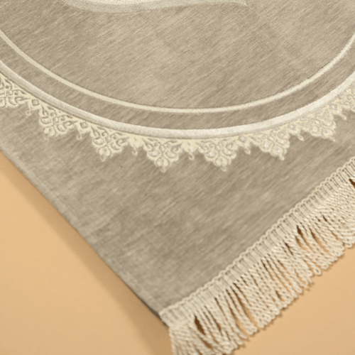 سجادة صلاة شانيل رصاصي