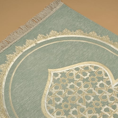 سجادة صلاة شانيل بلو