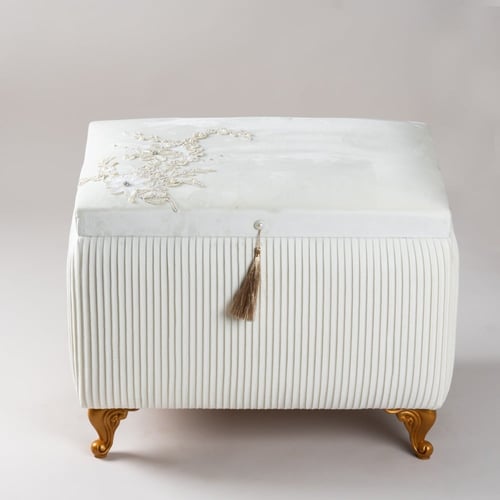 صندوق سجاد صلاة أوف وايت