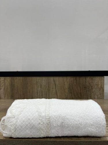 منشفه تركي مطرزة 90×50 سم