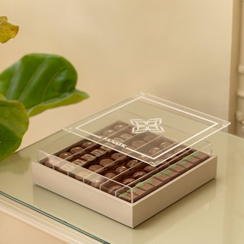 بوكس اكريلك مع جلد شوكولاته