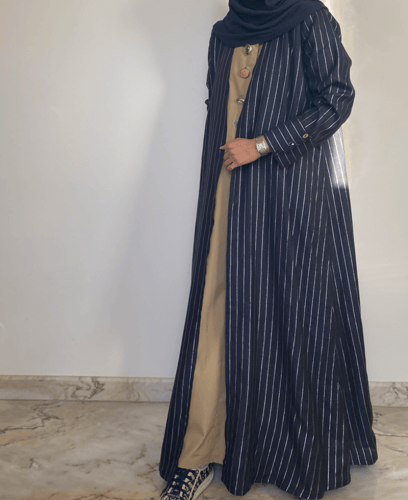 عباية لينن مقصب مع فستان قطن