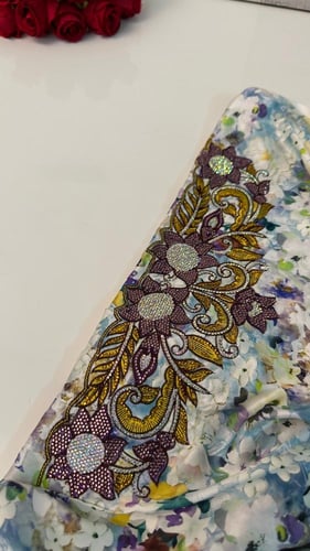 حرير ايطالي فل كرستال مع الشيله