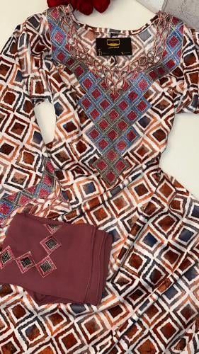 مخرم مع الشيله ڤري سايز