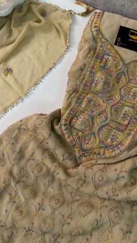 مخور شيفون مطرز مع الطرحه Fd1