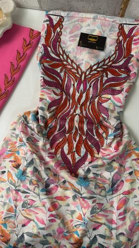 مخور مطرز فل كرستال مع الشيله