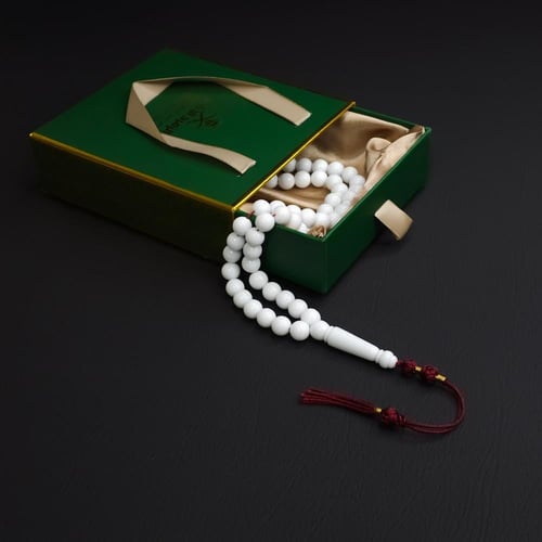 مسباح بكلايت ابيض مع كركوشة عنابي تفصال