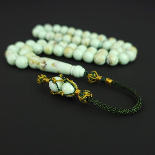 مسباح بكلايت فستقي مع كركوشة تفصال