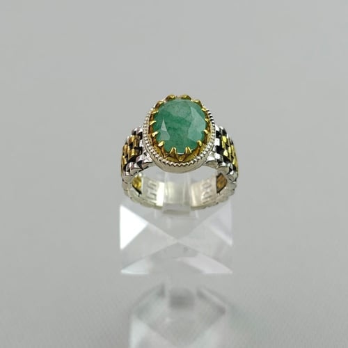 خاتم فضه مع حجر الزمرد