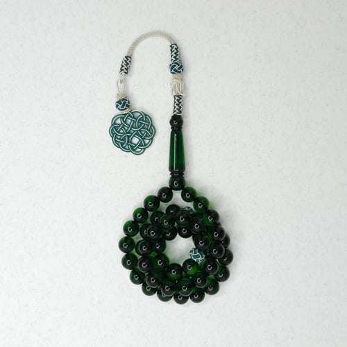 مسباح بكلايت اخضر زيتي مع طربزونه