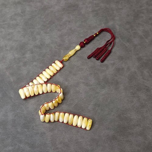 سبحة يوناني لون الكهرمان نفذ