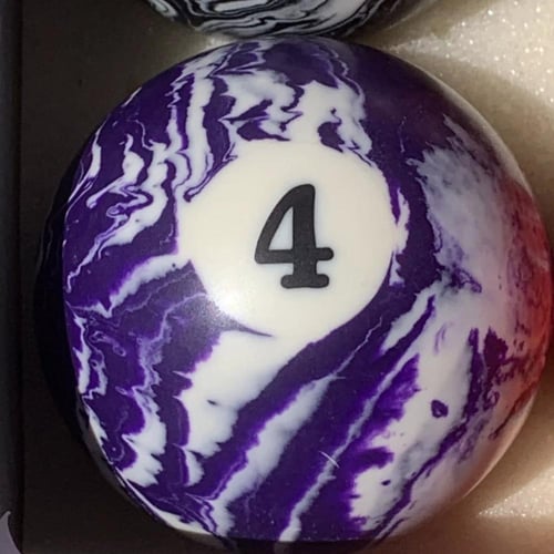 مسباح كورة بلياردو لون بنفسجي