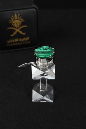 خاتم ملكي اخضر فضه